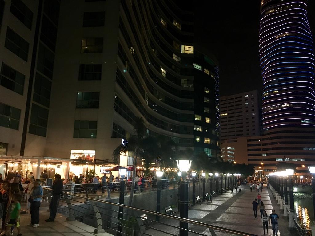 Luxury Suites River Front Guayaquil Exterior photo